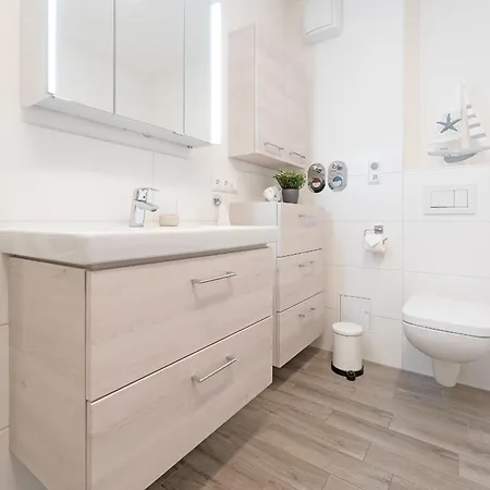 Apartment Brenkenhagener Weg 8-10 1