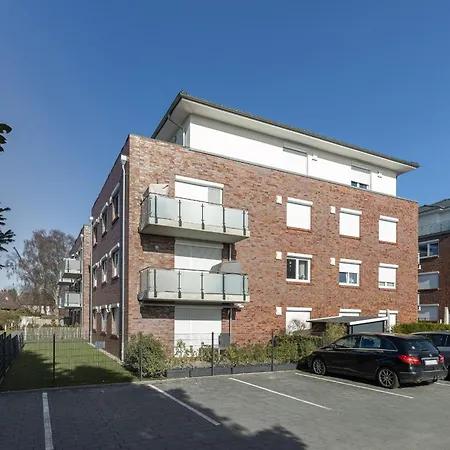 Brenkenhagener Weg 8-10 1 Grömitz