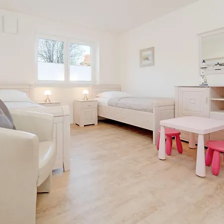 Brenkenhagener Weg 8-10 1 * Grömitz