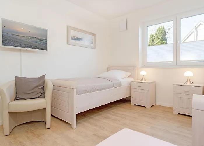 Brenkenhagener Weg 8-10 1