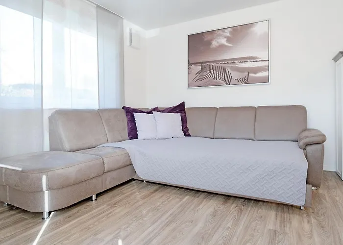 Brenkenhagener Weg 8-10 1 Apartamento